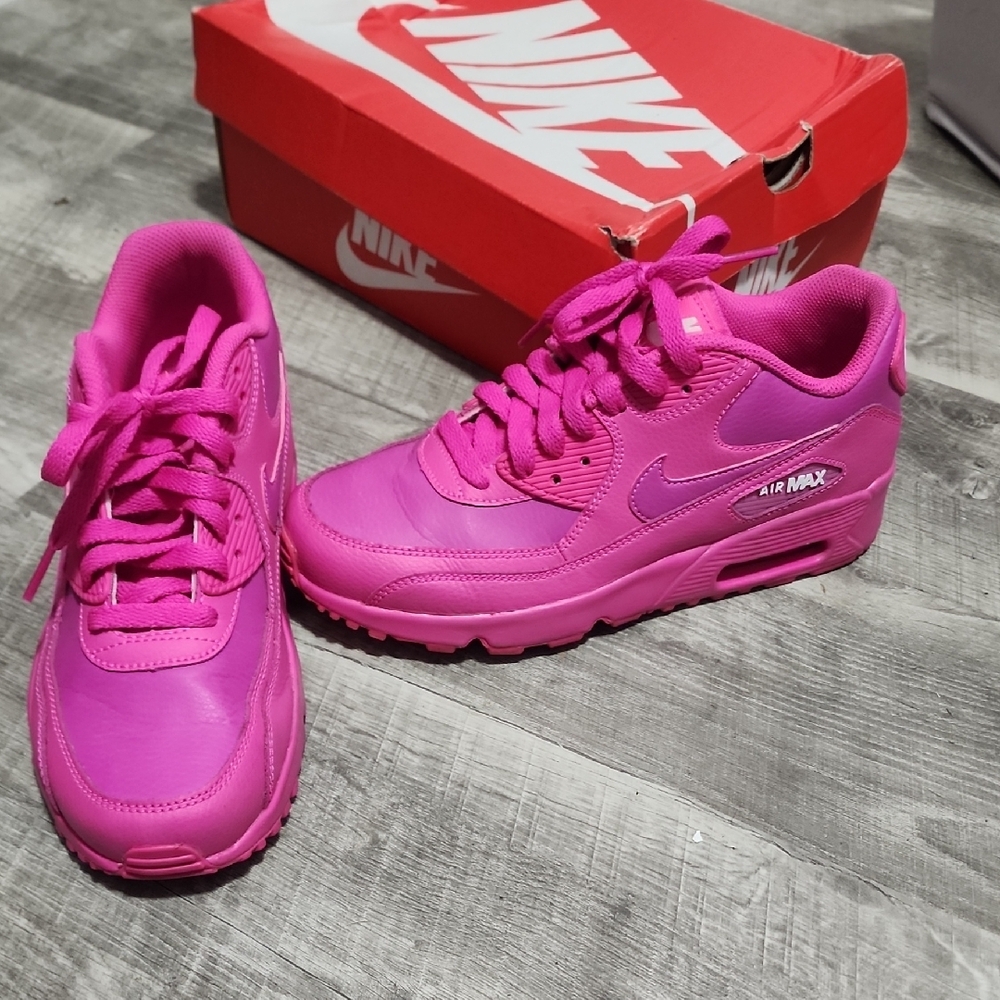 Nike Air Max Pink Sneakers